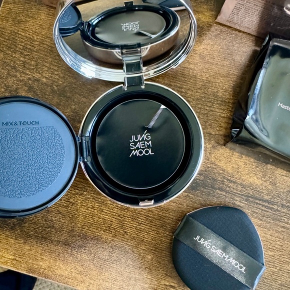 1 cushion + 2 refills! JUNG SAEM MOOL Masterclass Radiant Korean Cushion SPF50+ - Picture 3 of 6